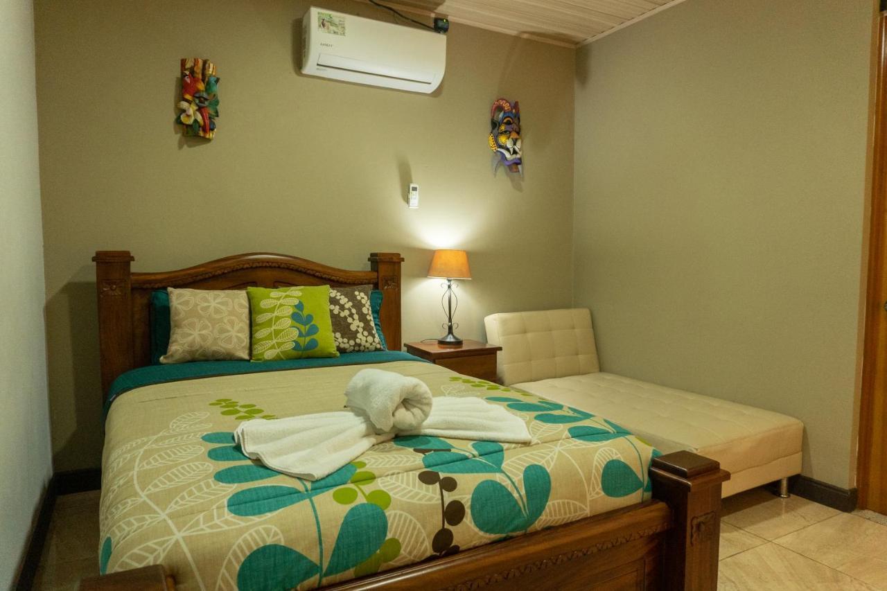 Hotel Margarita And Tour Operator Drake Bay ภายนอก รูปภาพ