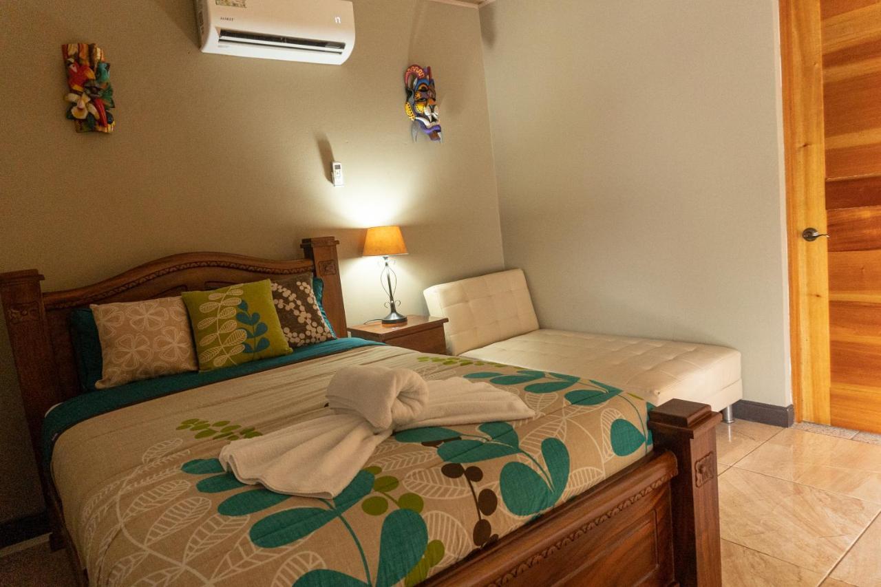 Hotel Margarita And Tour Operator Drake Bay ภายนอก รูปภาพ